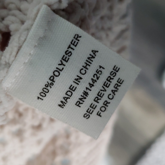 Jessica Simpson small off white sweater - Picture 3 of 5